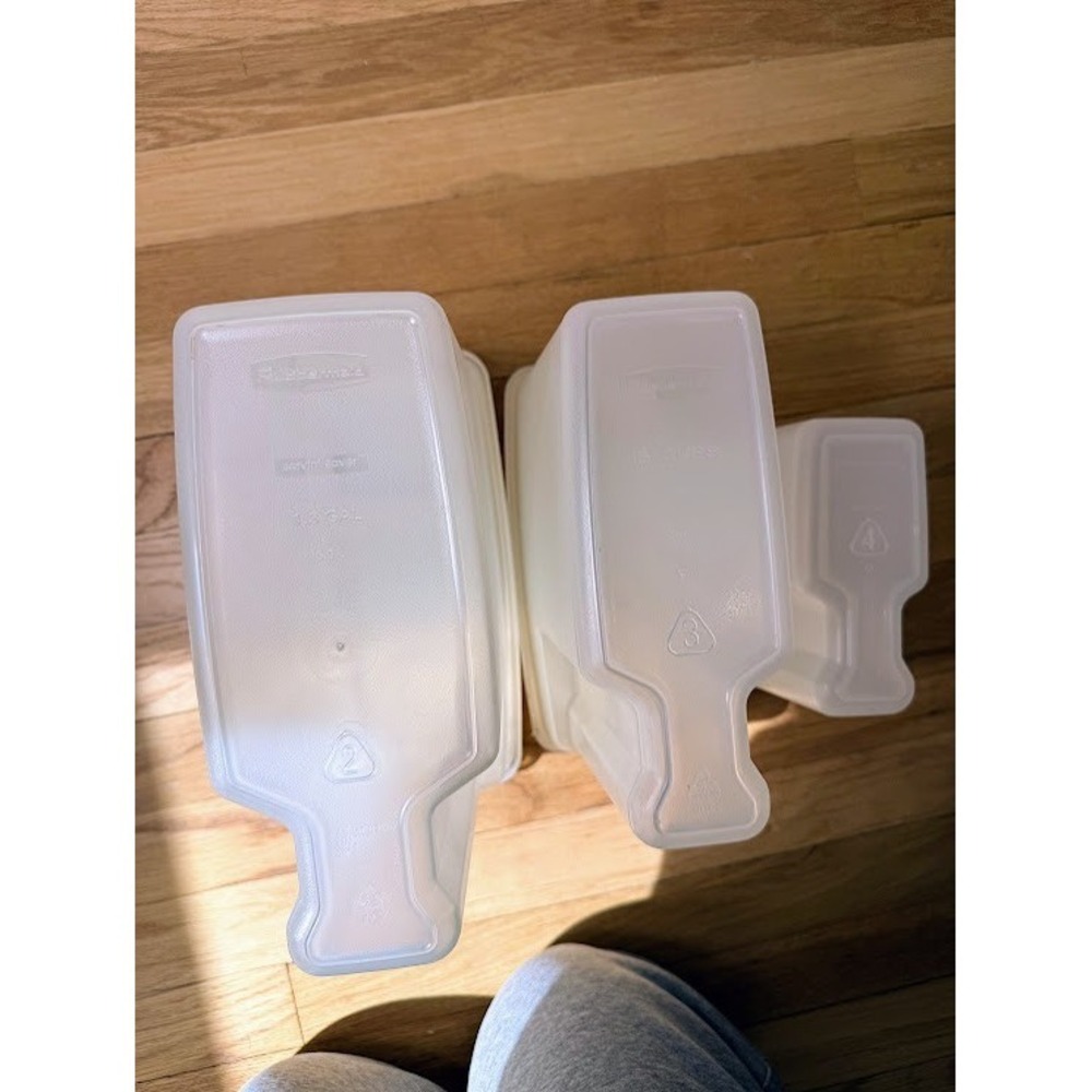 VTG RUBBERMAID SERVIN SAVERS - 21 - 13 - 4 CUP - CEREAL KEEPERS - ALMOND LIDS - Picture 10 of 14